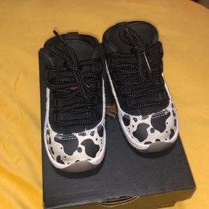 Toddler Jordan’s 11s